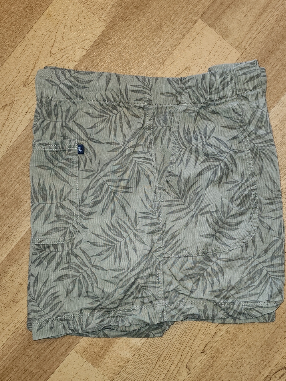 GAP Green Leaf-Print Women's Linen-like Shorts